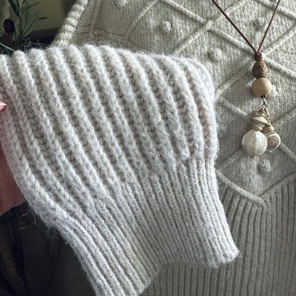 Calvin Klein Neutral Beige Chunky Knit Mockneck Popcorn Sweater - Picture 3 of 8